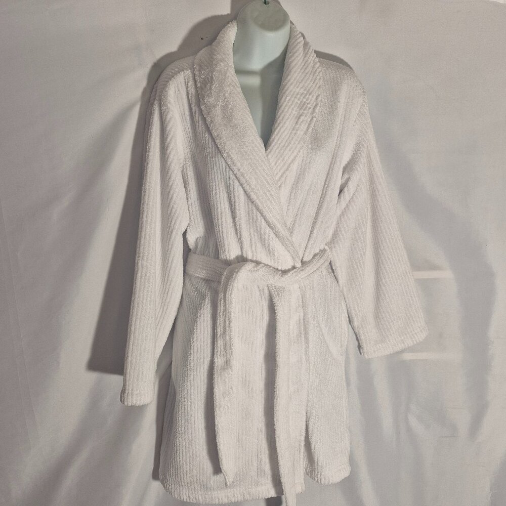 Capelli of New York Plush White Robe in size Small